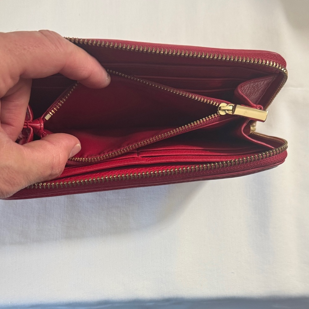 Tory Burch Cherry Red Leather Card Holder - Picture 4 of 8